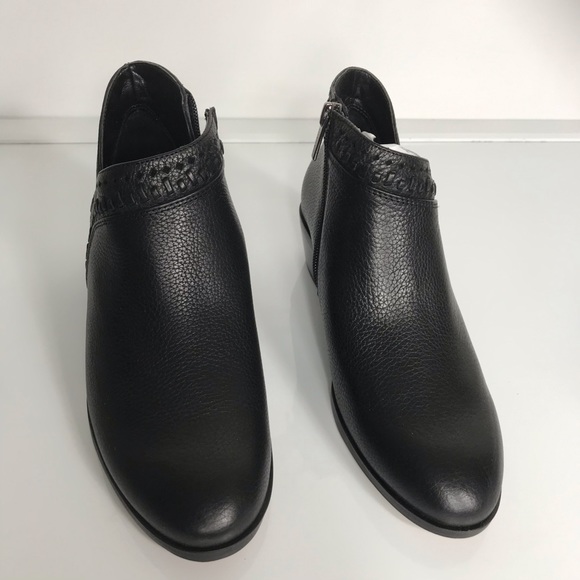 Vince Camuto Parrla Suede Booties - Picture 2 of 6